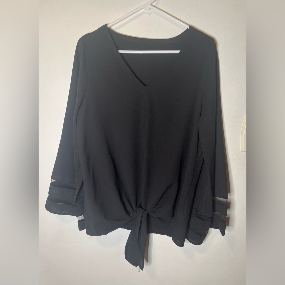 Long sleeve dress shirt size Medium - Picture 3 of 4